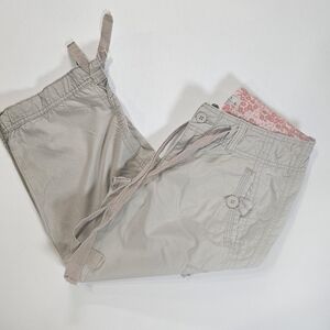 SO Cropped Cargo Pants Womens Size 1 Beige Khaki Low Rise Y2K Reyro Style Bottom